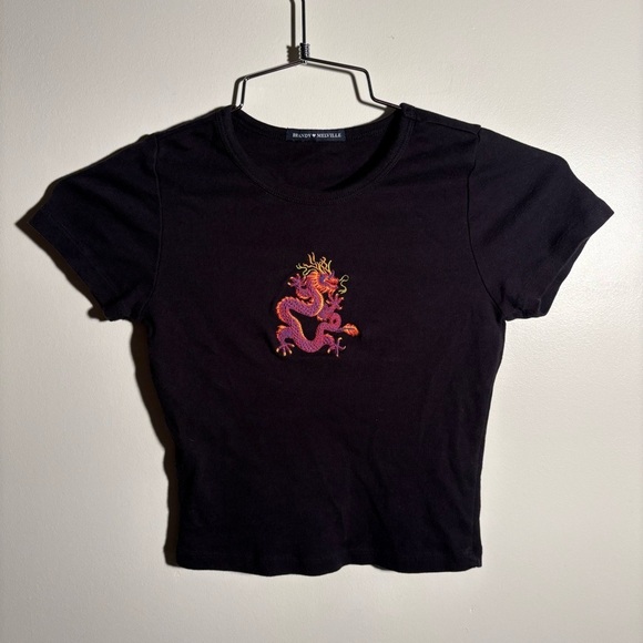 Brandy Melville Dragon Cropped Tee - Picture 1 of 4